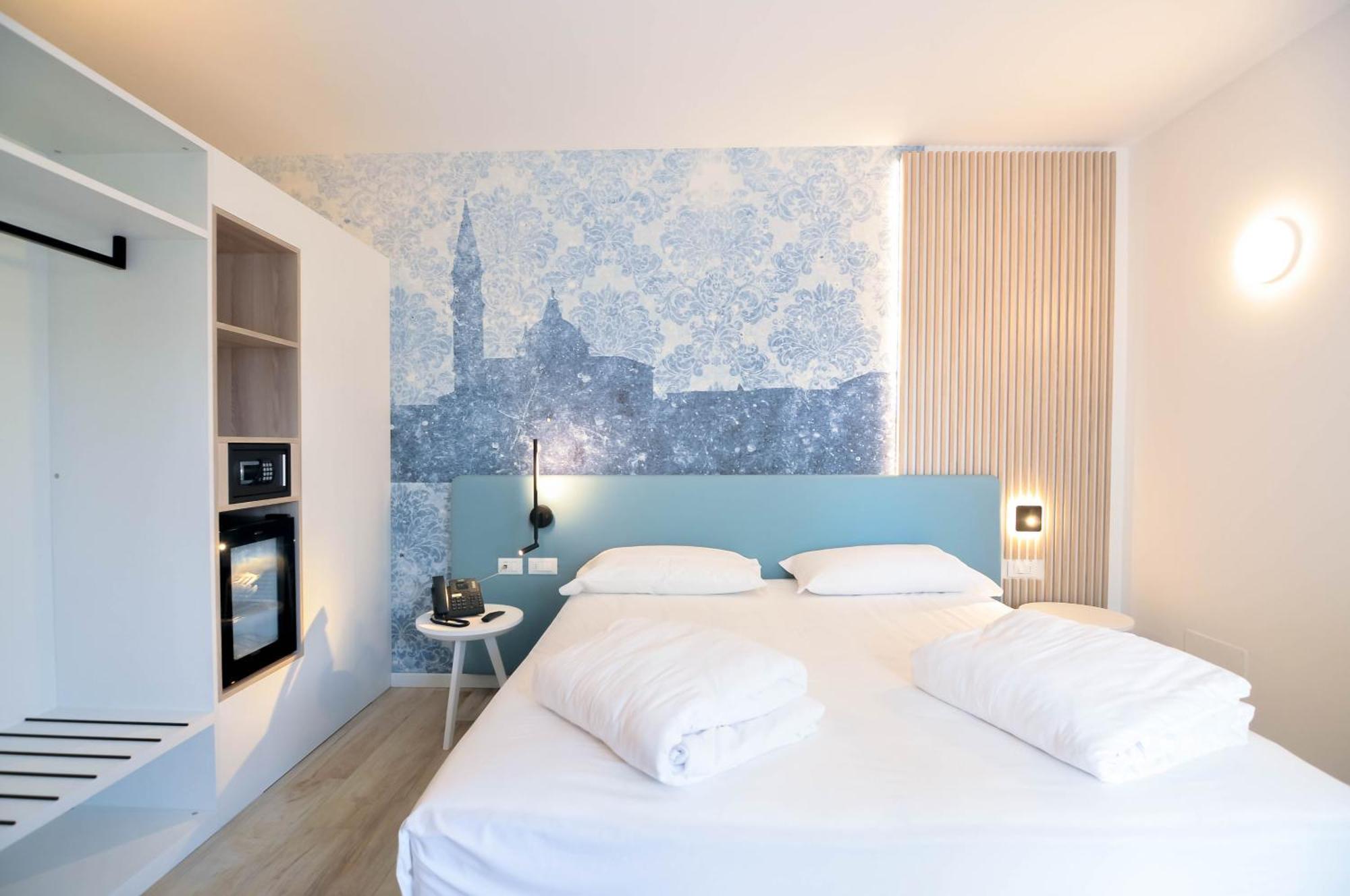 קאורלה Marina Palace Hotel 4 Stelle S מראה חיצוני תמונה